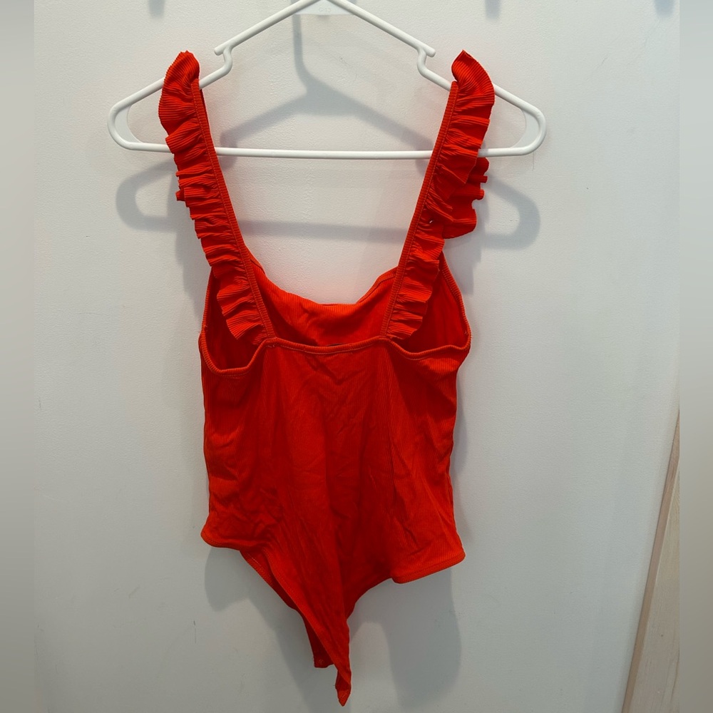 Zara Ribbed Ruffle Strap Bodysuit Size Medium In Orange-Red - Picture 5 of 8